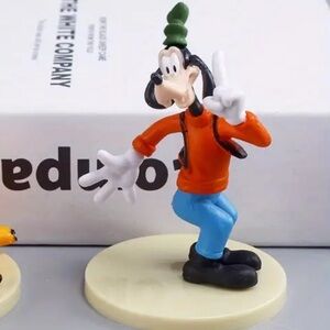 🌟Pick Any 2/$14 Sale Goofy Figurine